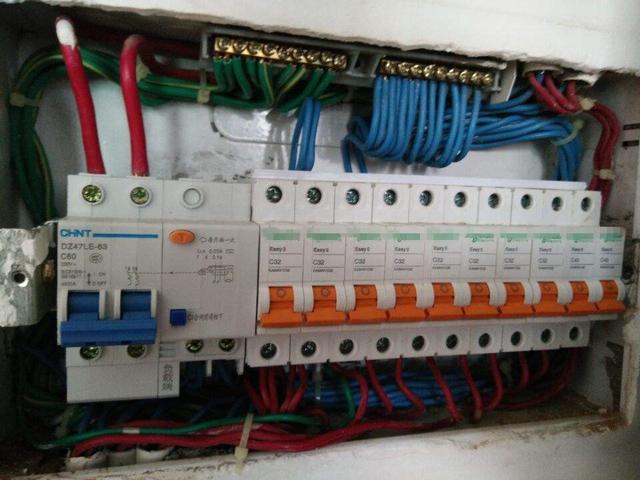 主頁配電箱 63A或40A，用于總漏電保護和空氣開關(guān)？讀完之后，我完全明白了！