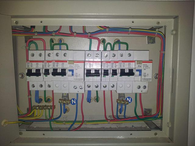 主頁配電箱 63A或40A，用于總漏電保護和空氣開關(guān)？讀完之后，我完全明白了！
